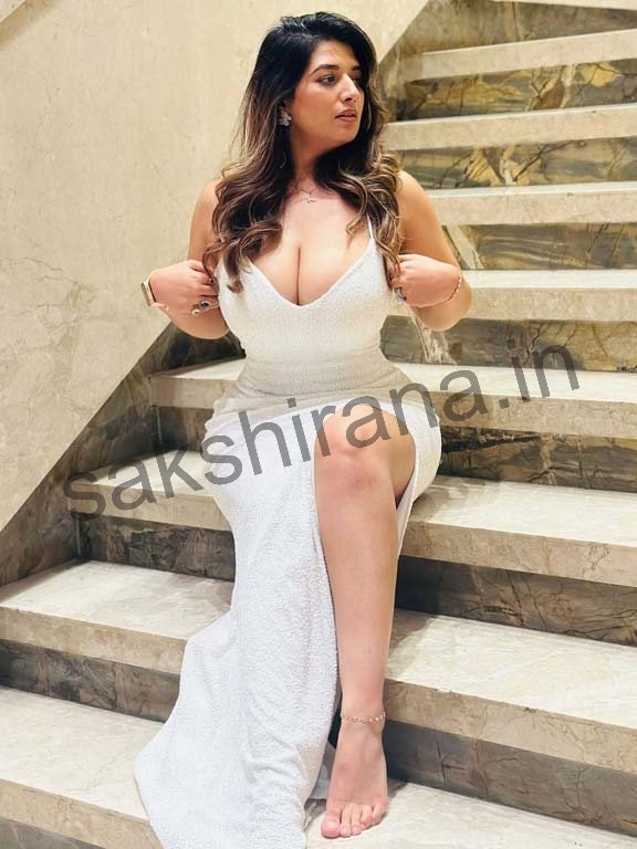 Daman aged housewife Call Girl